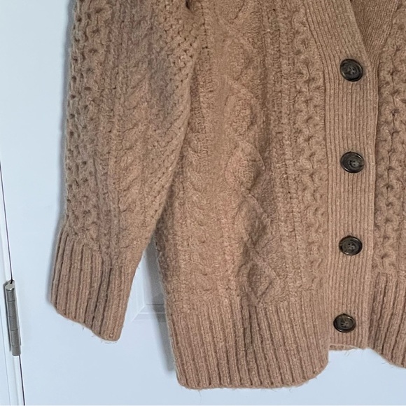 J. Crew relaxed stretch merino cable-knit sweater boyfriend fit 47588 - Picture 7 of 16